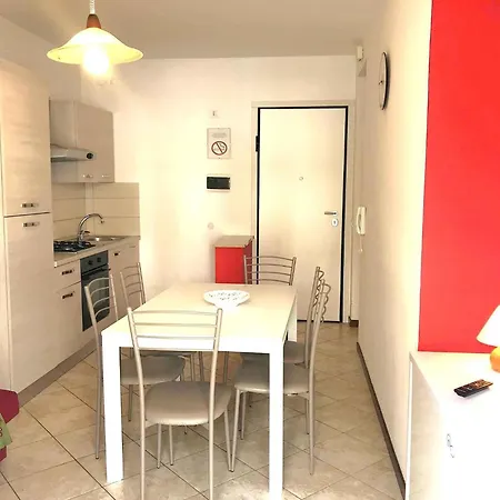In 54500 * Τζεσόλο Λίντο